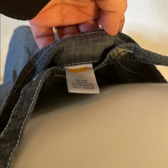 Girls Chambray Sundress w/Pink Buttons & Belt - Picture 3 of 4